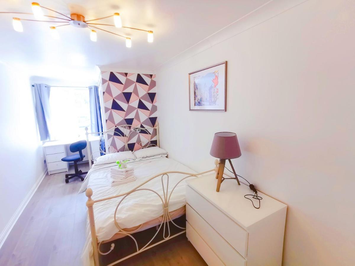אדינבורו Modern And Spacious Double&King Bedrooms Both With Private Bathrooms מראה חיצוני תמונה