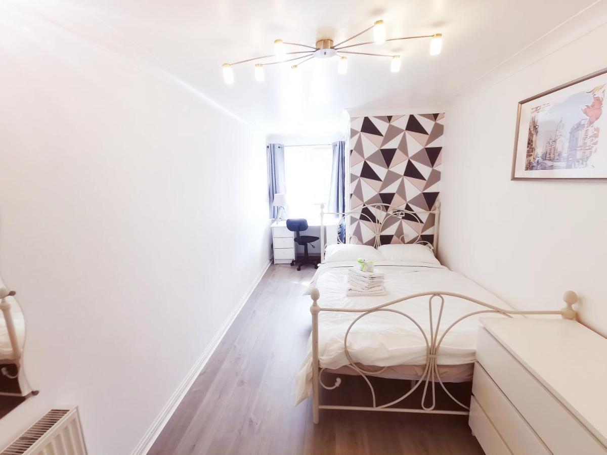 אדינבורו Modern And Spacious Double&King Bedrooms Both With Private Bathrooms מראה חיצוני תמונה