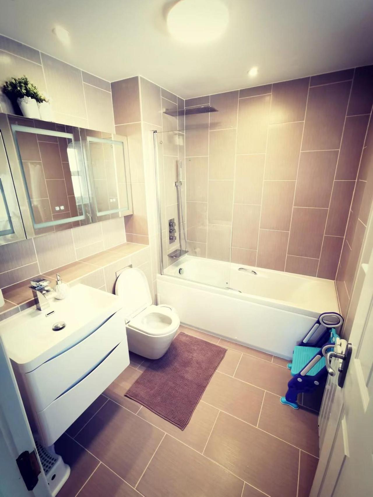 אדינבורו Modern And Spacious Double&King Bedrooms Both With Private Bathrooms מראה חיצוני תמונה